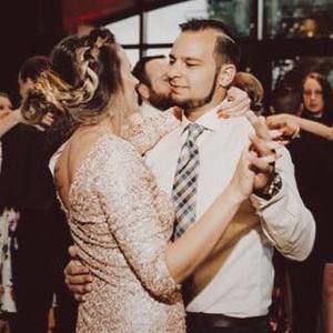 Meet your Posher, Caitlin